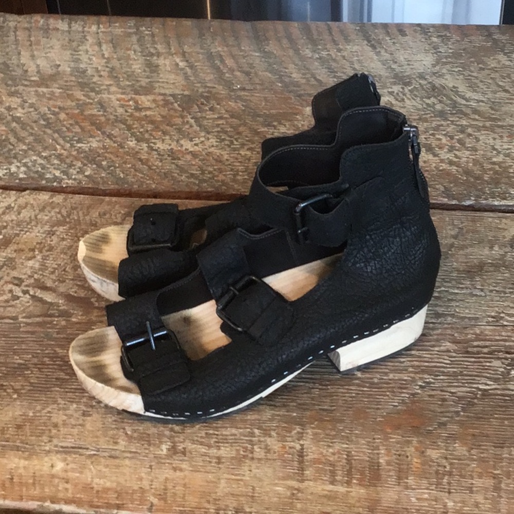 Settima 3 Buckle Leather Clog
